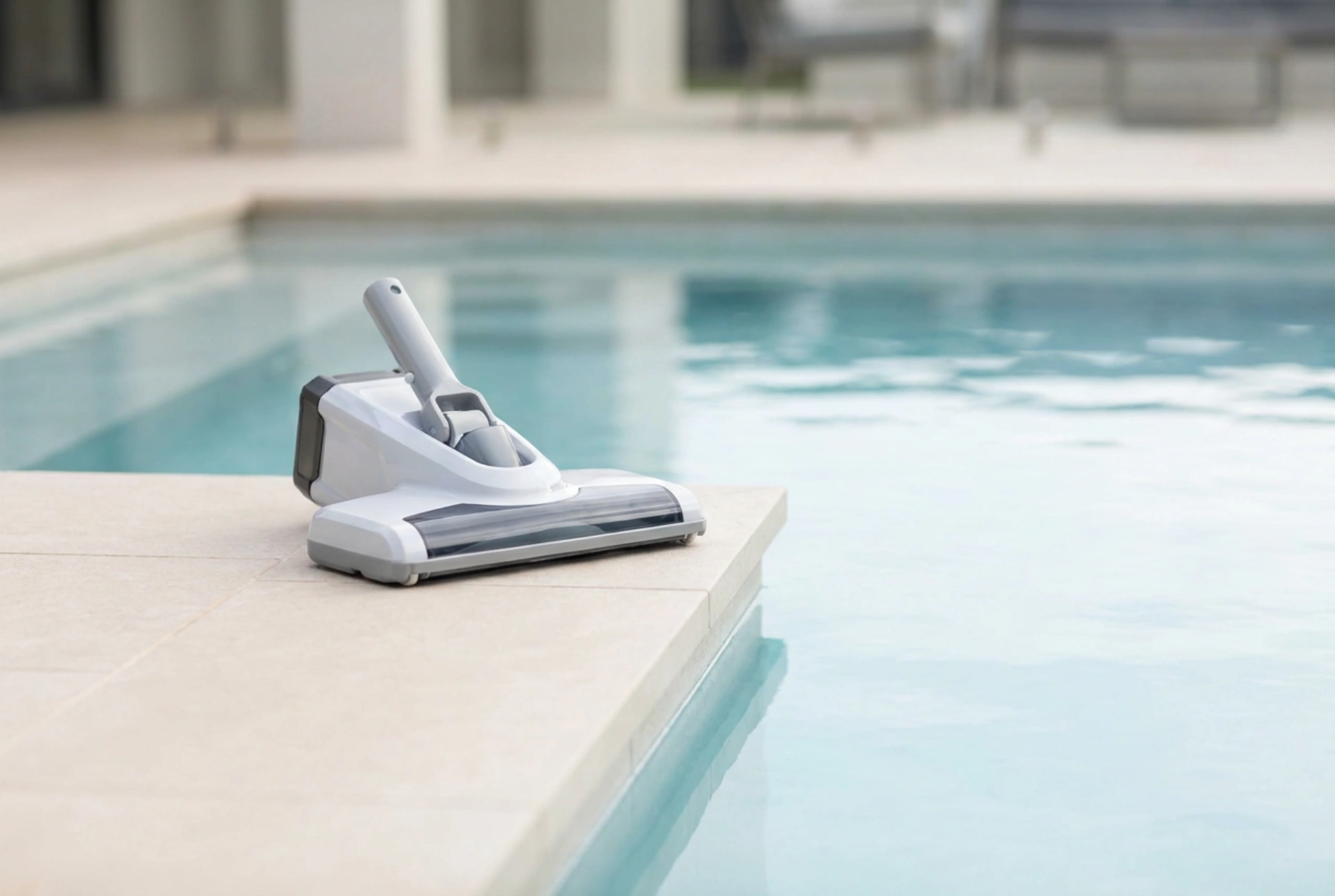 Come usare l'aspiratore per piscina a batteria senza intorbidare l'acqua