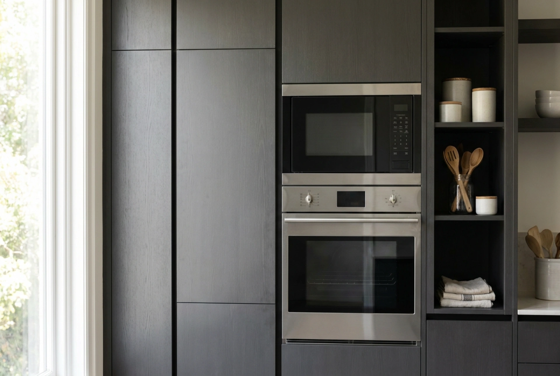 Come posizionare il forno e il microonde nella colonna cucina